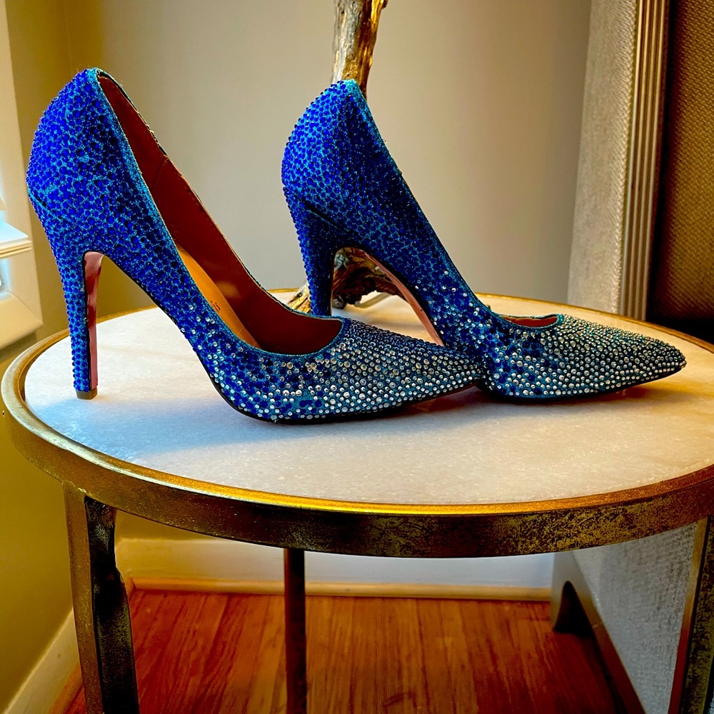 Designer shoe size 8 1/2